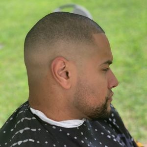 Meet your Posher, Victor